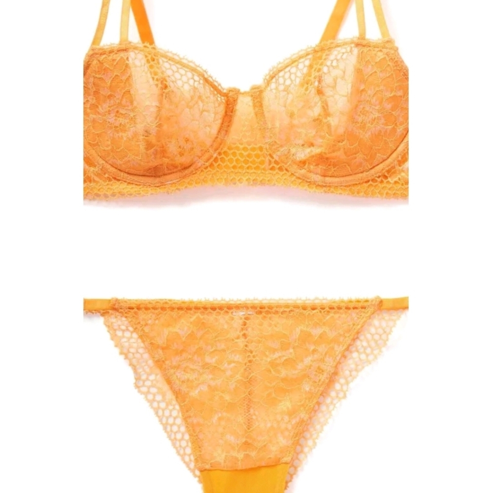 Evah unlighned bra and panty set